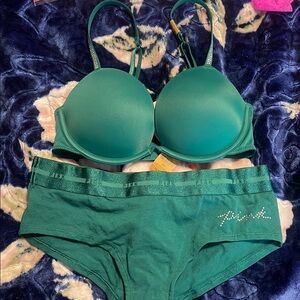 Victoria's Secret PINK super push up bra & panty